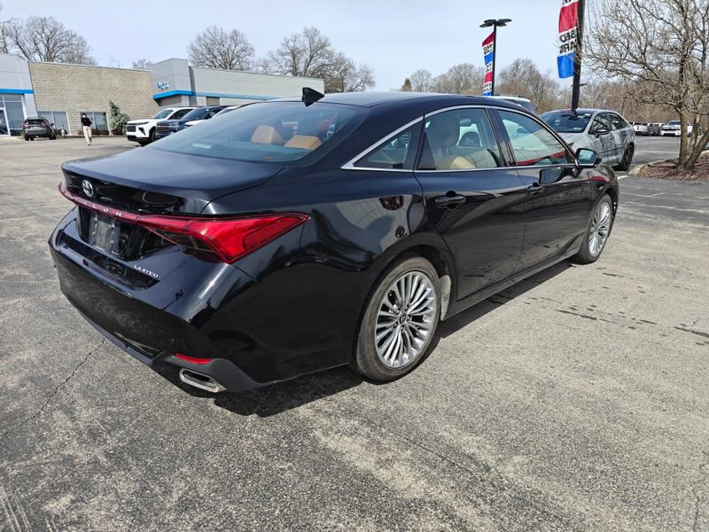 Used 2021 Toyota Avalon Limited w/ Advanced Safety Package image 5