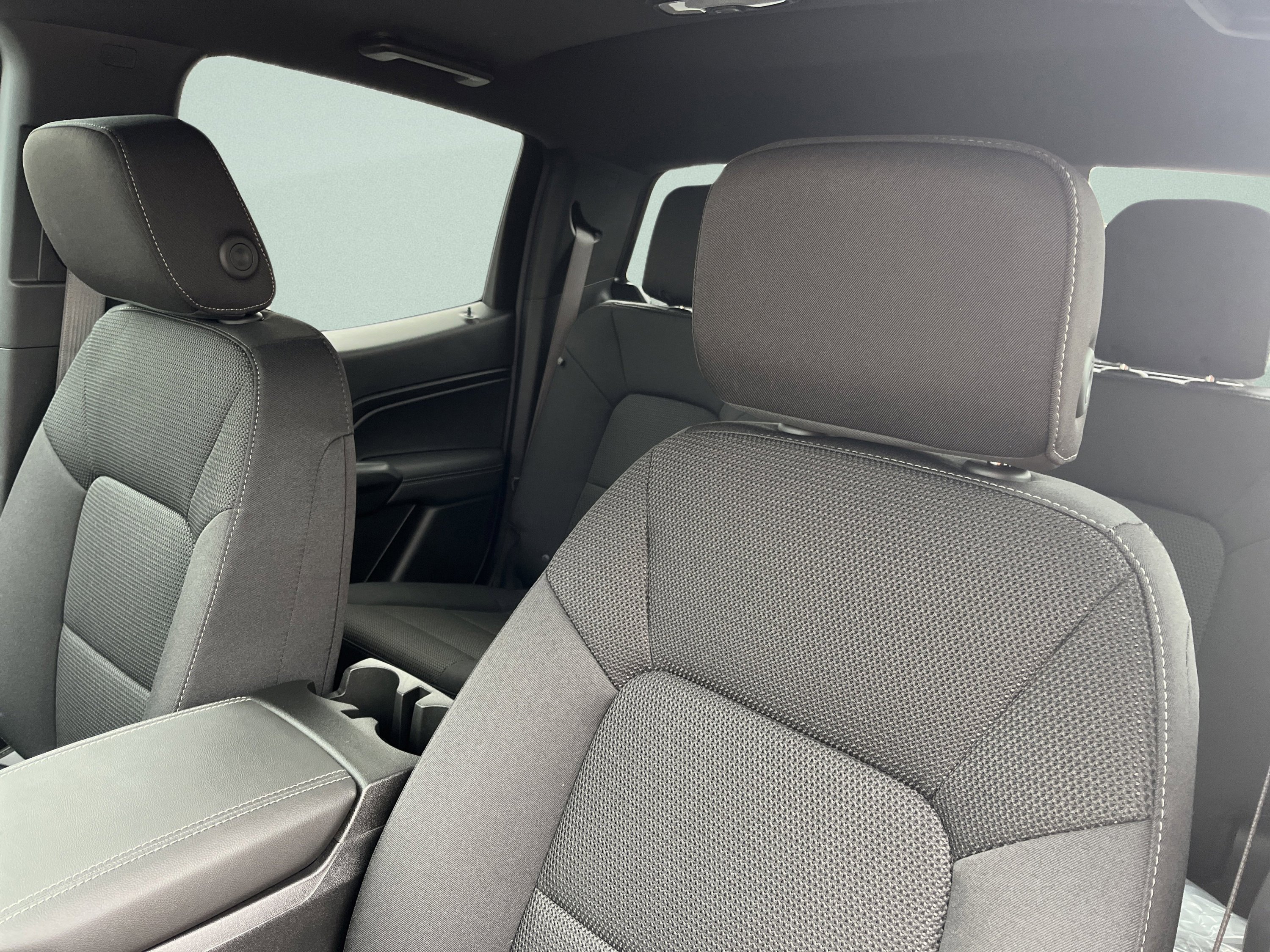 New 2026 GMC Canyon Elevation w/ Convenience Package image 12