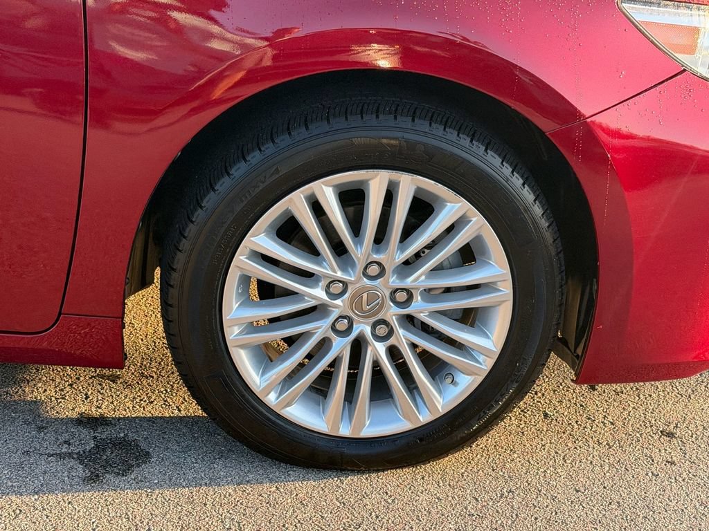 Used 2014 Lexus ES 350 w/ Luxury Package FWD image 9