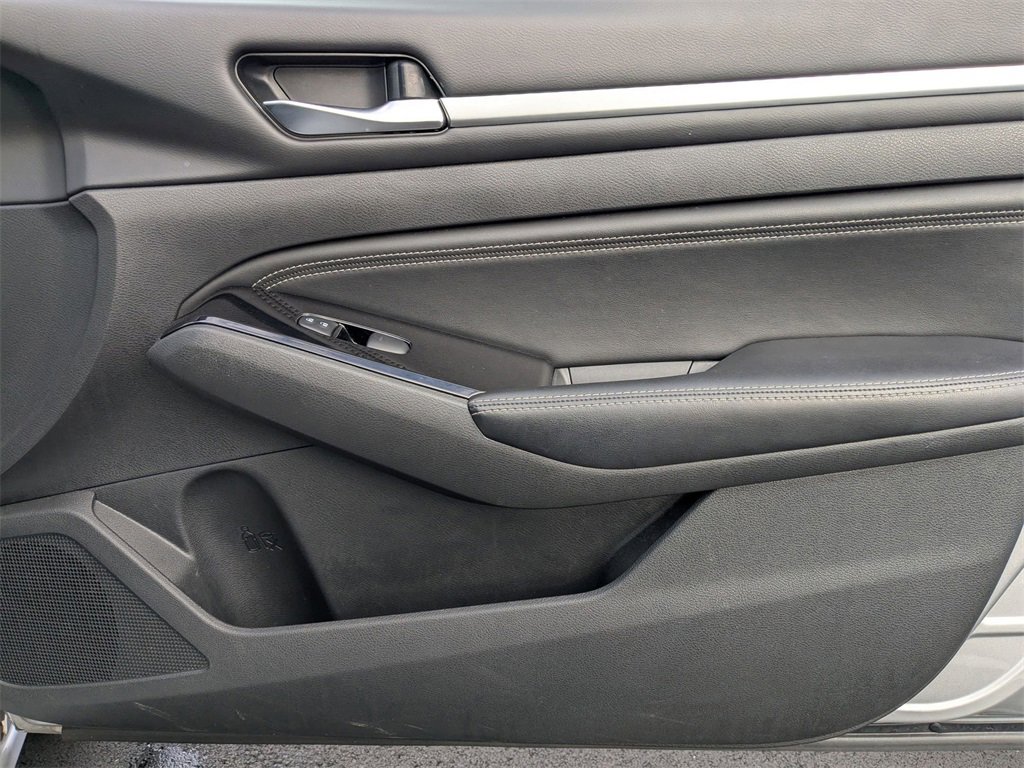 Used 2023 Nissan Altima 2.5 SL image 38