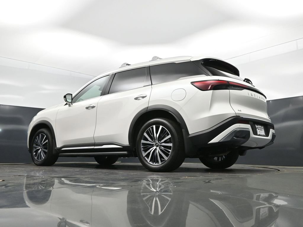 Used 2023 INFINITI QX60 Sensory w/ Vision Package image 38