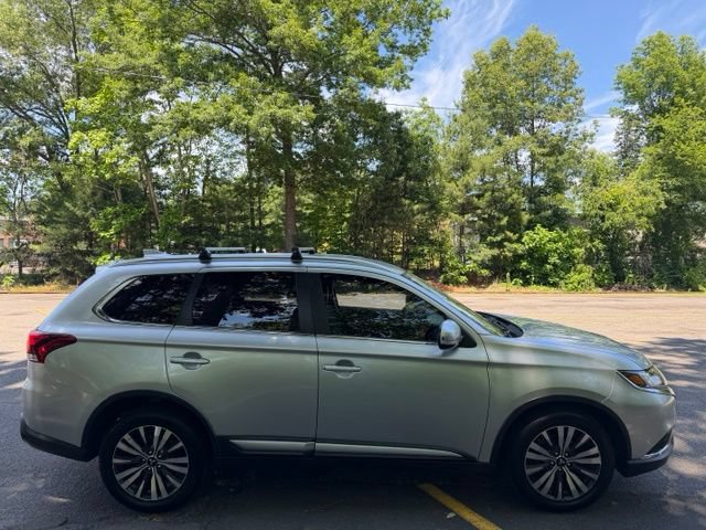 Used 2020 Mitsubishi Outlander AWD image 4