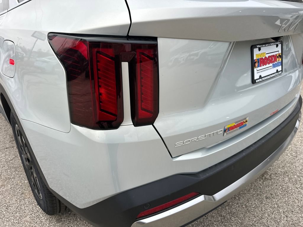 New 2026 Kia Sorento S w/ S Panoramic Sunroof Package FWD image 41