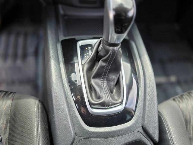 Used 2019 Nissan Rogue SV image 32