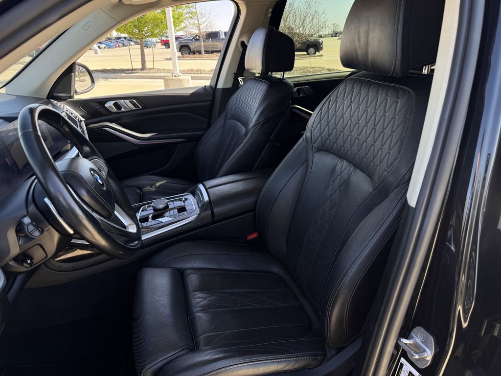 Used 2023 BMW X7 xDrive40i AWD/4WD image 24