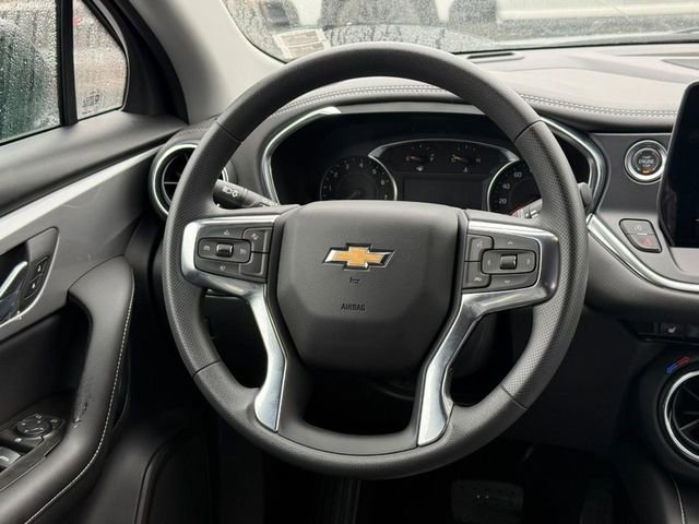 Used 2025 Chevrolet Blazer LT image 13