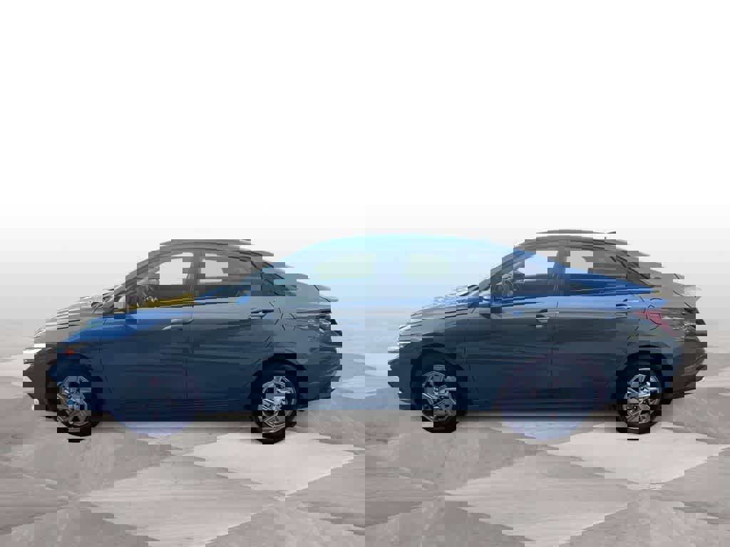 Used 2025 Hyundai Elantra SE image 5