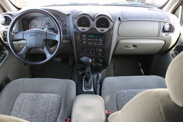 Used 2002 GMC Envoy SLE image 13