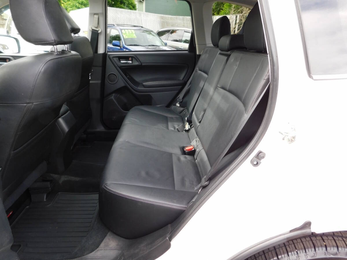 Used 2014 Subaru Forester 2.0XT Touring AWD/4WD image 7