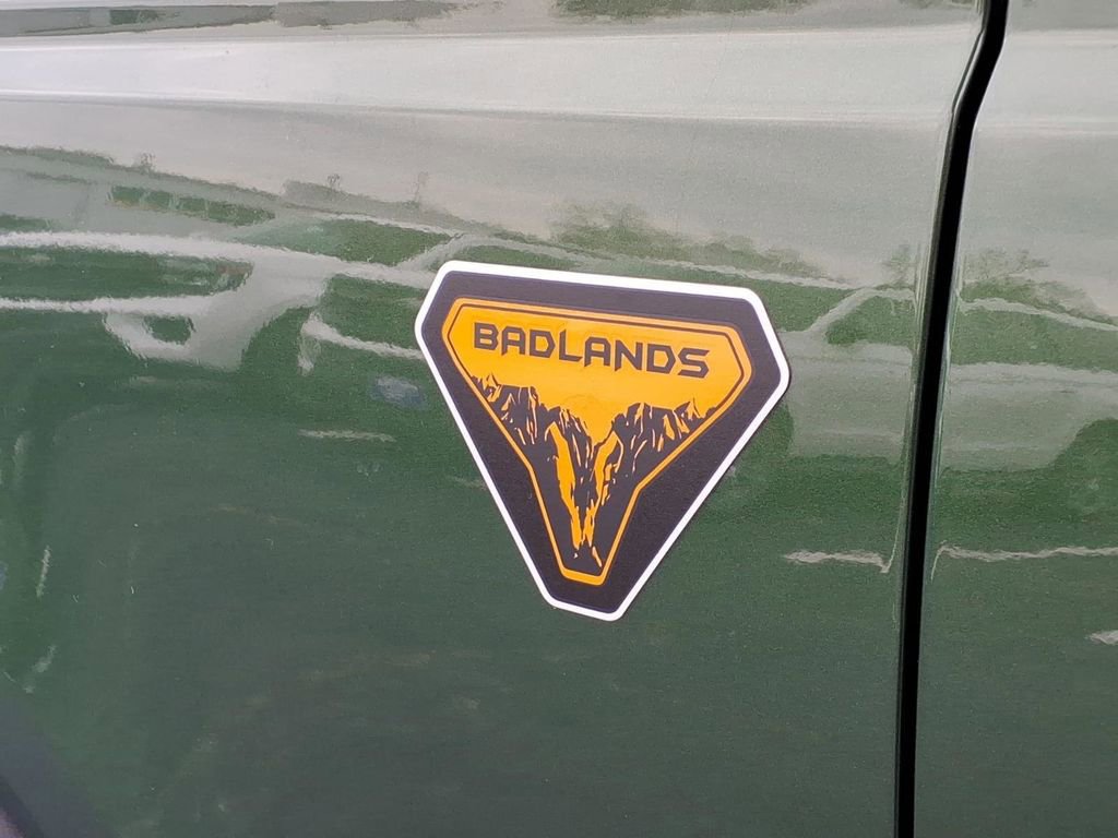 Used 2025 Ford Bronco Badlands AWD/4WD image 30