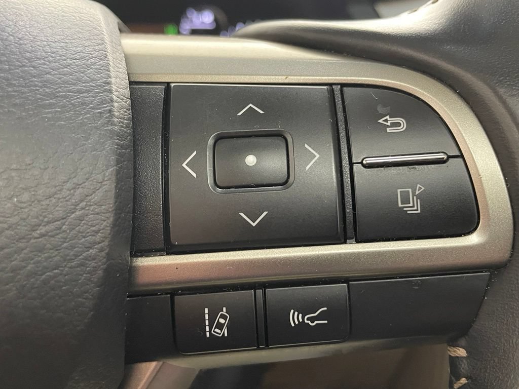 Used 2021 Lexus GX 460 Luxury w/ Sport Design Package AWD/4WD image 27