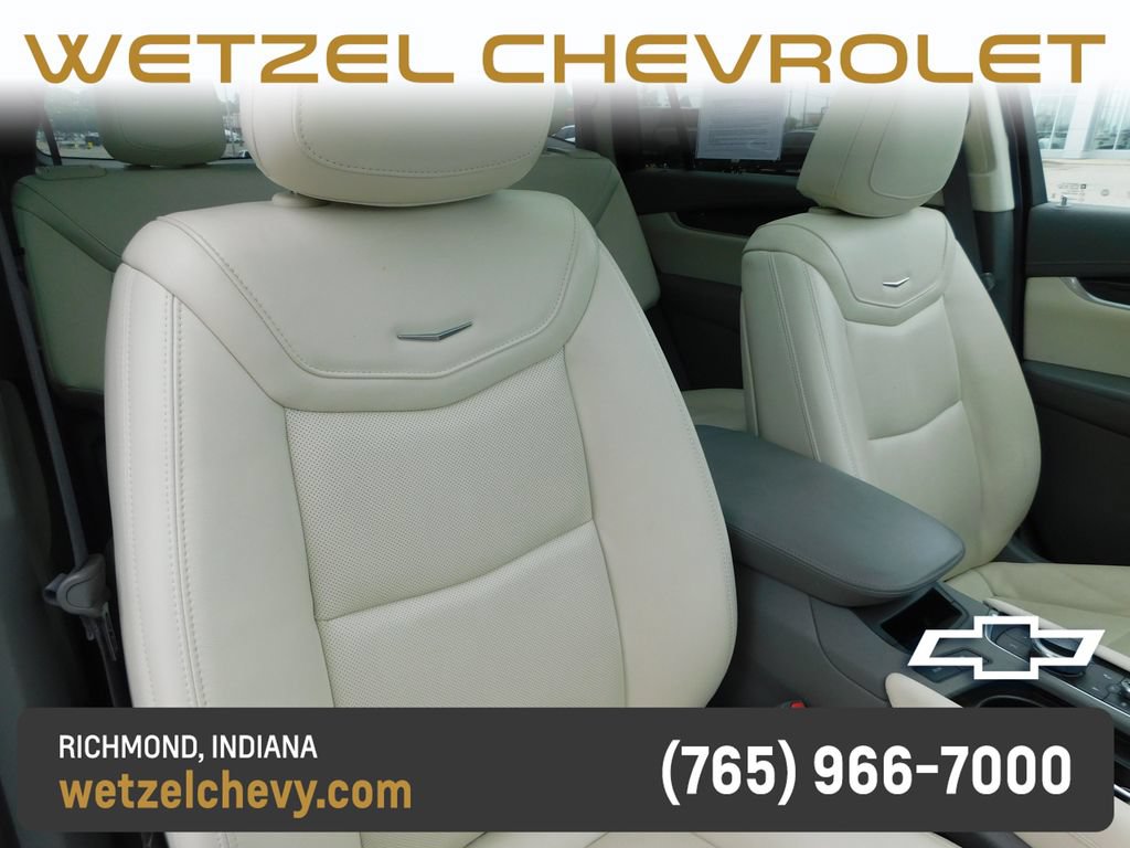 Used 2023 Cadillac XT6 Premium Luxury w/ Technology Package AWD/4WD image 21
