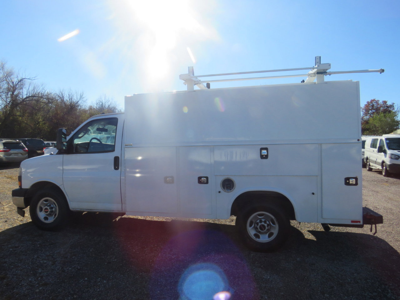 Used 2022 GMC Savana 3500 w/ Power Convenience Package image 8