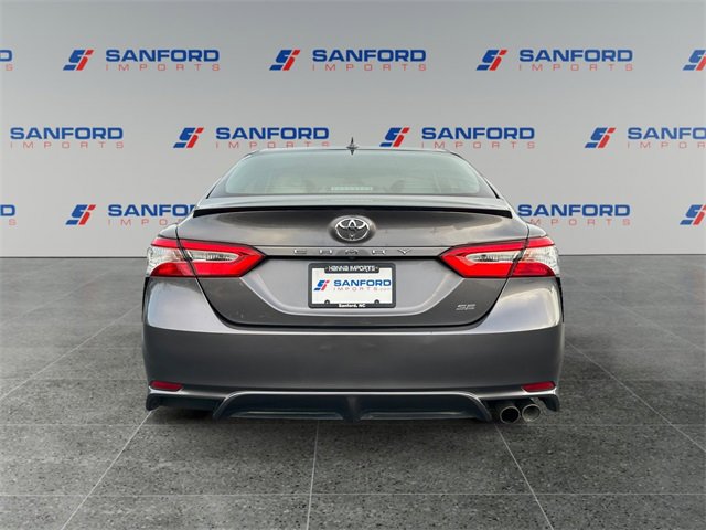 Used 2020 Toyota Camry SE image 4