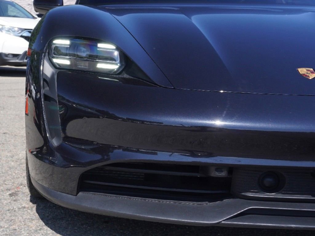 Used 2022 Porsche Taycan RWD image 17
