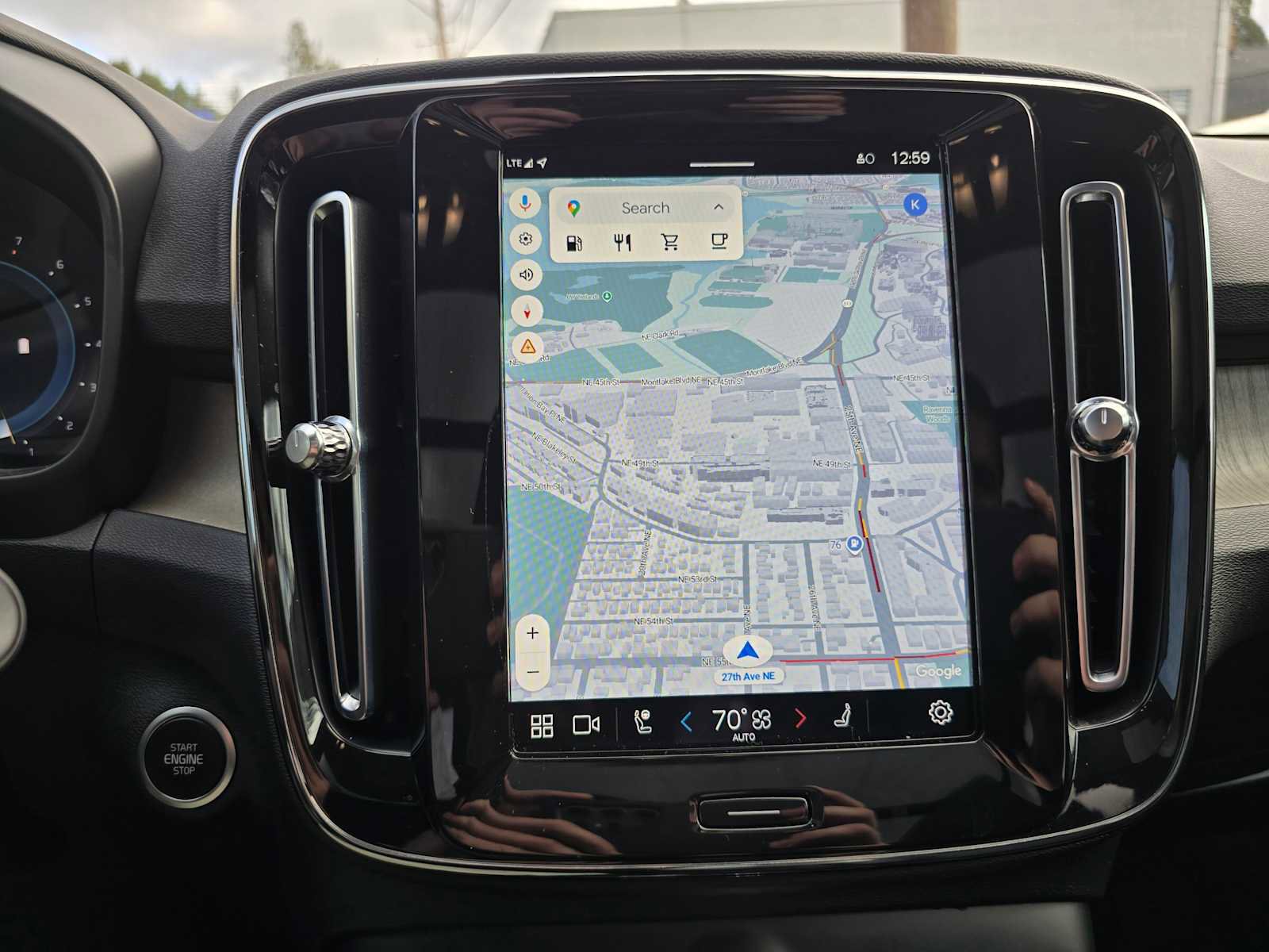 Certified 2023 Volvo XC40 B5 Plus w/ Protection Package Premier image 30