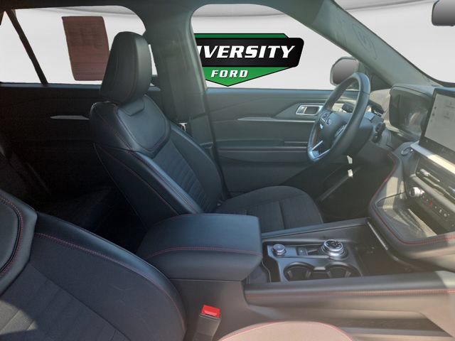 Used 2025 Ford Explorer ST-Line w/ ST-Line Street Pack AWD/4WD image 25