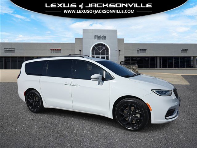 Used 2022 Chrysler Pacifica Touring-L w/ S Appearance Package