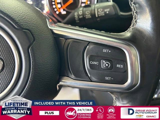 Used 2020 Jeep Wrangler Unlimited Sahara w/ Dual Top Group AWD/4WD image 19
