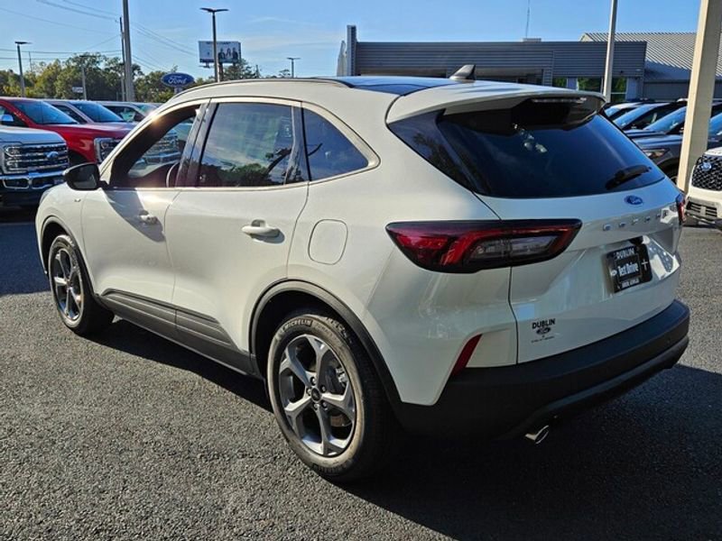 New 2026 Ford Escape ST-Line image 13