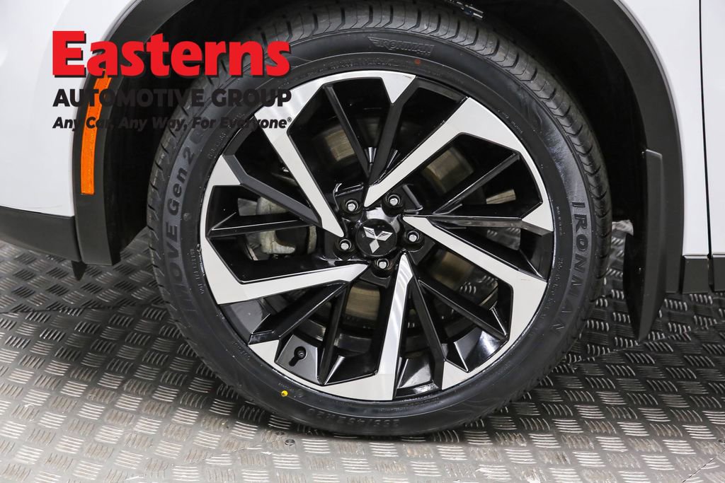 Used 2024 Mitsubishi Outlander SE image 32