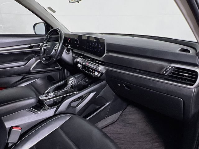 Used 2023 Kia Telluride LX AWD/4WD image 39