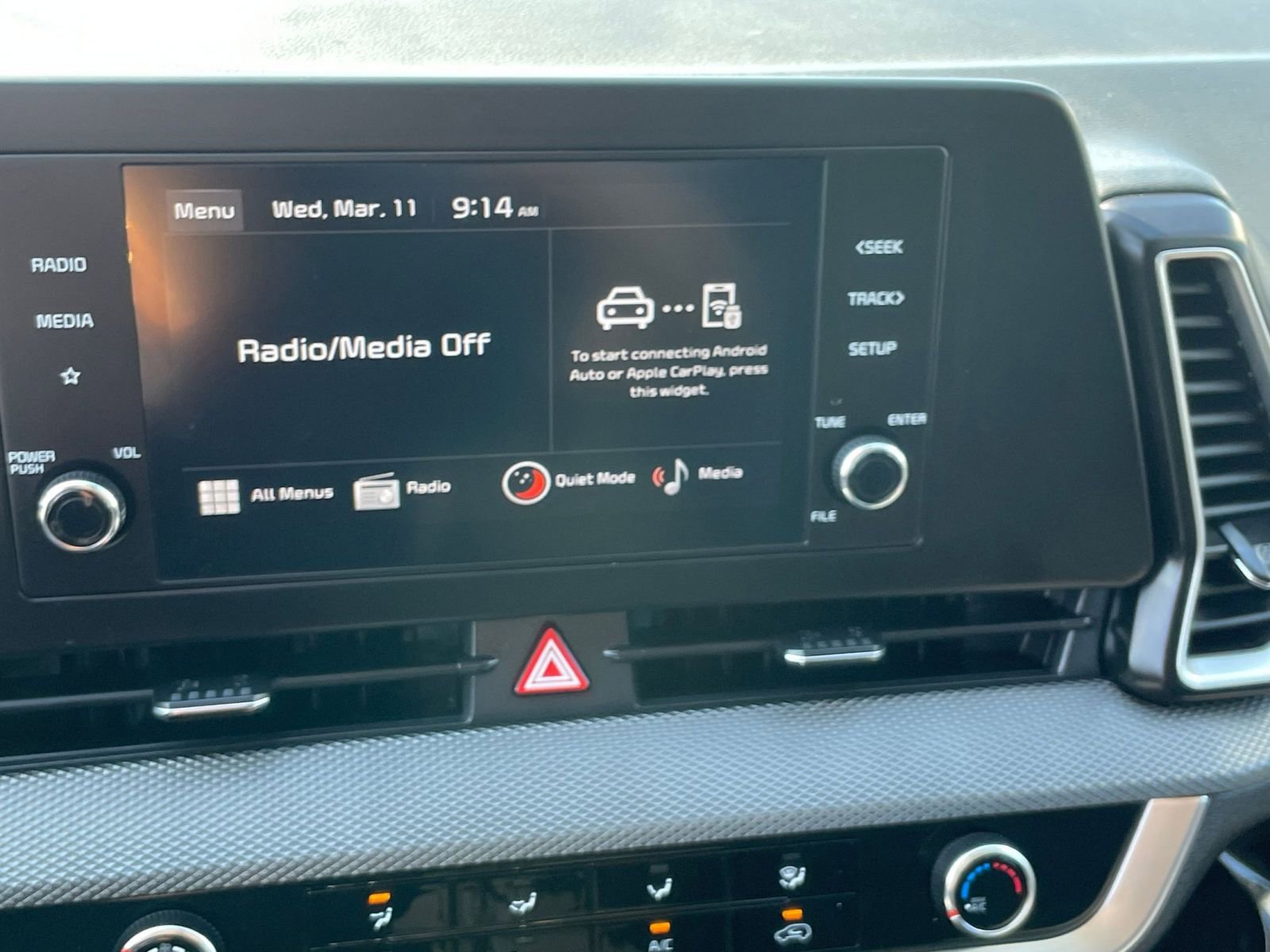 Used 2025 Kia Sportage LX FWD image 20