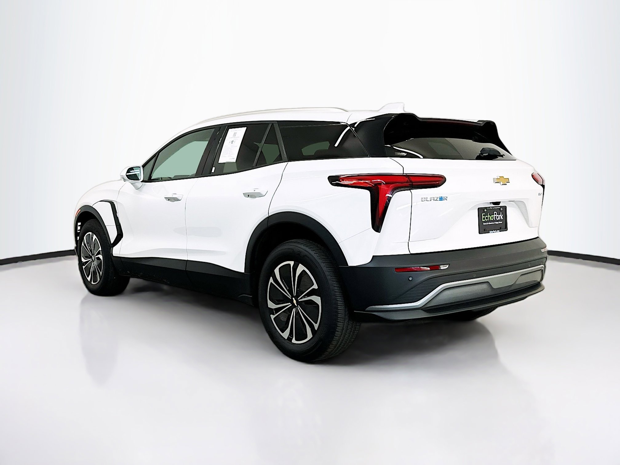Used 2024 Chevrolet Blazer EV LT image 5