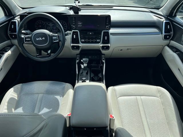 Certified 2022 Kia Sorento SX image 10