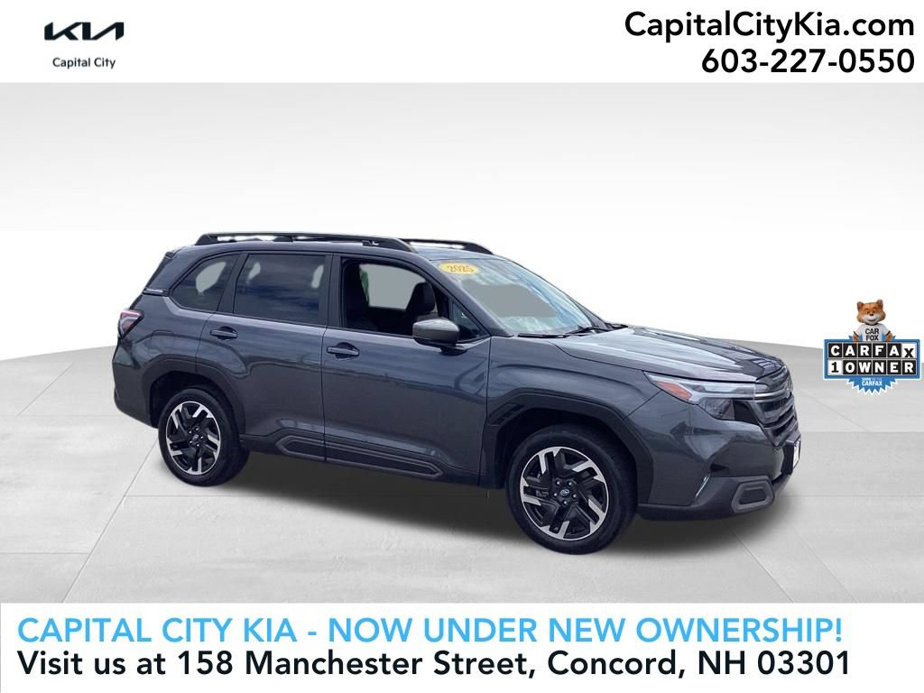 Used 2025 Subaru Forester Limited AWD/4WD image 1