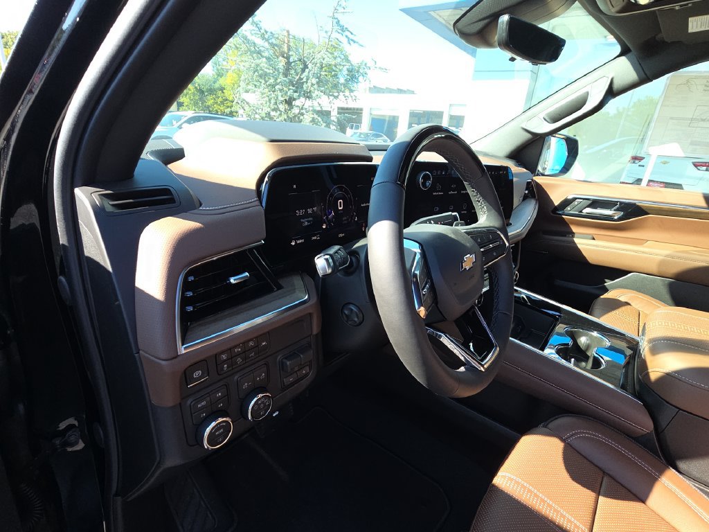 New 2026 Chevrolet Tahoe High Country AWD/4WD image 16