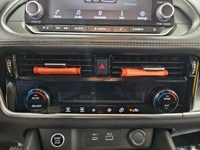 Used 2021 Nissan Rogue SV FWD image 17