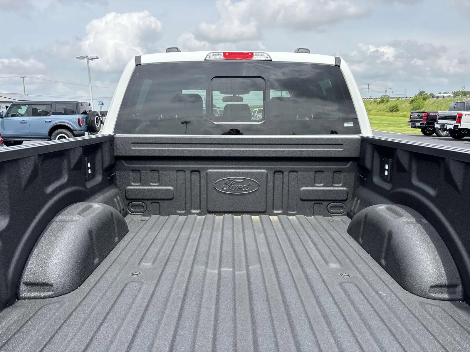 New 2025 Ford F150 Lariat w/ Equipment Group 502A High image 42