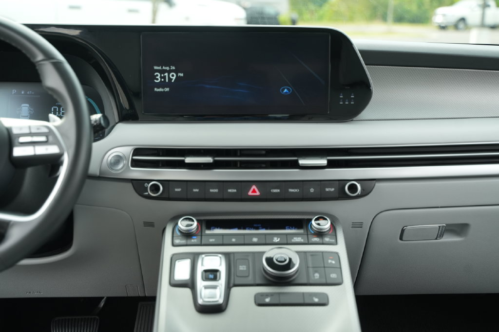Used 2025 Hyundai Palisade SEL FWD image 32