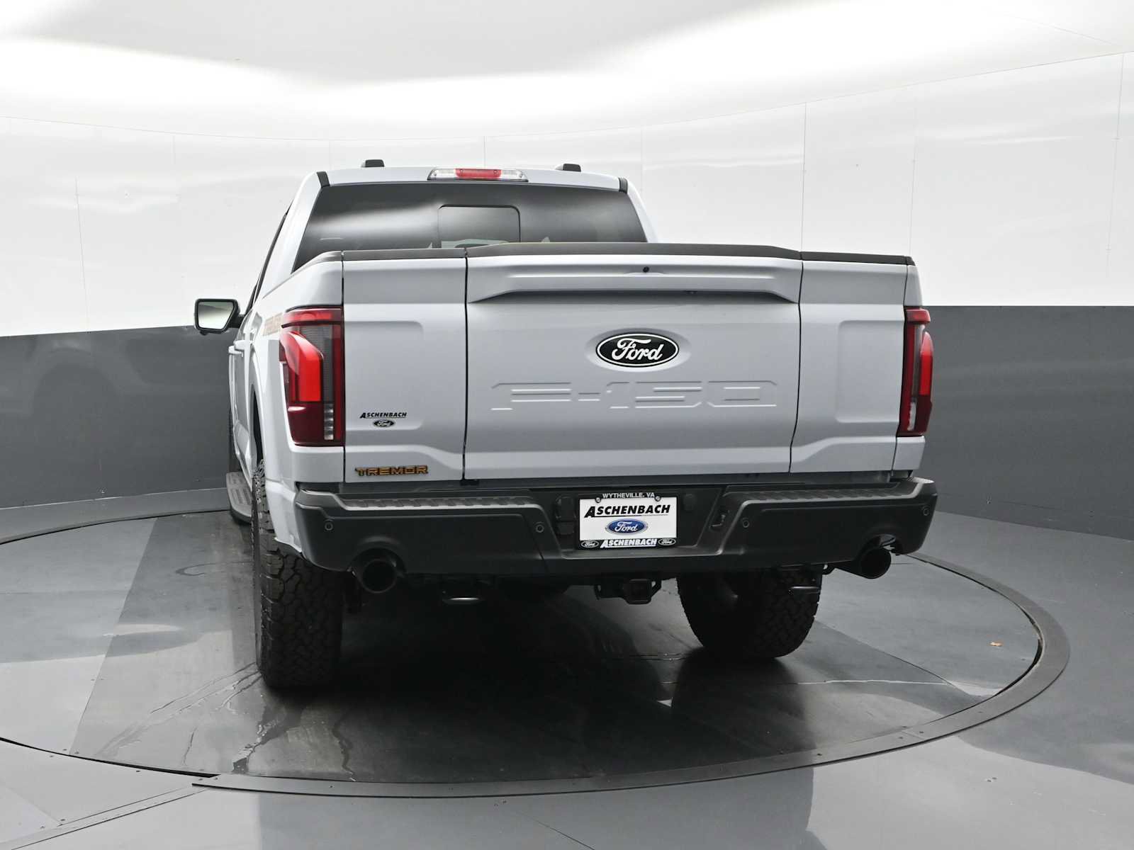 New 2025 Ford F150 Tremor w/ Equipment Group 402A High image 8