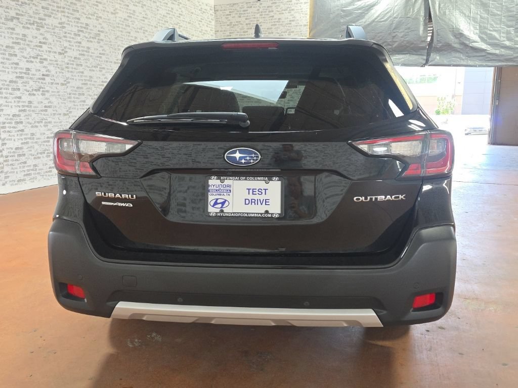 Used 2023 Subaru Outback Limited AWD/4WD image 8