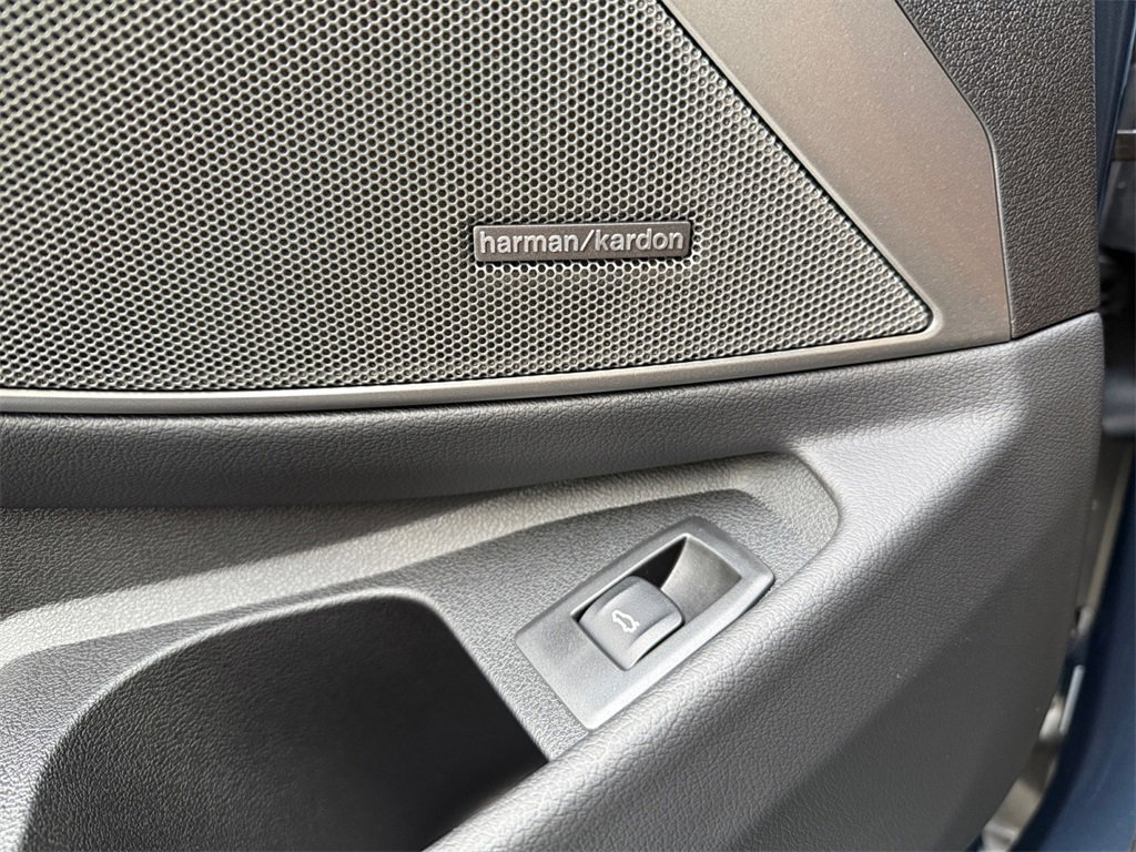 Used 2026 BMW M340i xDrive w/ Premium Package image 30