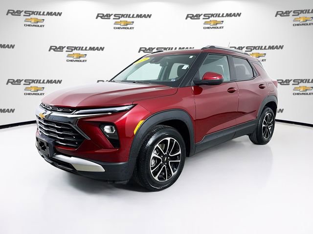 Used 2024 Chevrolet TrailBlazer LT image 3
