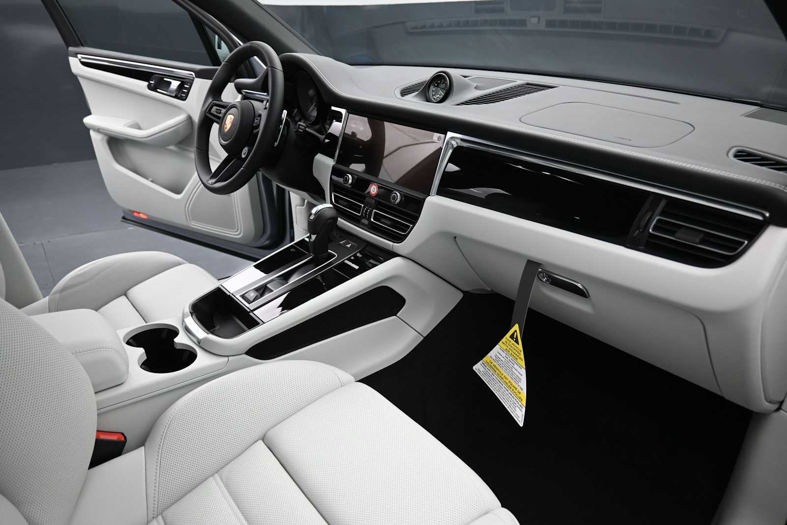 New 2026 Porsche Macan S AWD/4WD image 23