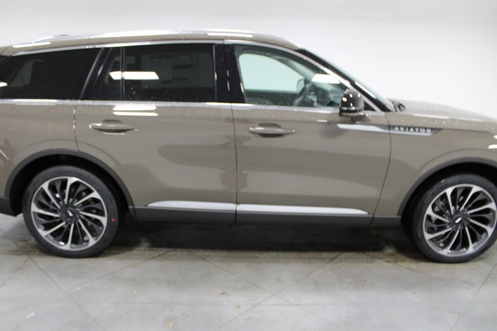 New 2026 Lincoln Aviator Reserve image 10