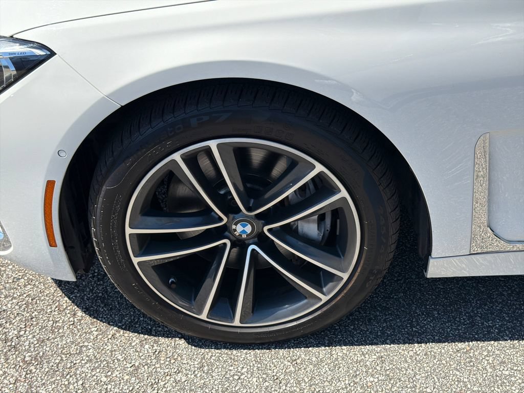 Used 2022 BMW 750i xDrive AWD/4WD image 11