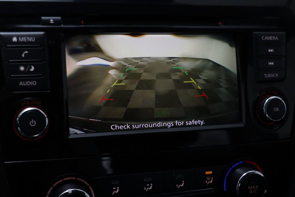 Used 2021 Nissan Rogue Sport S image 9