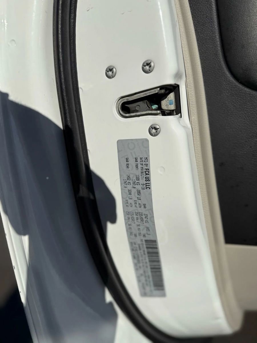 Used 2019 Chrysler Pacifica Touring Plus w/ Advanced Safetytec Group image 35