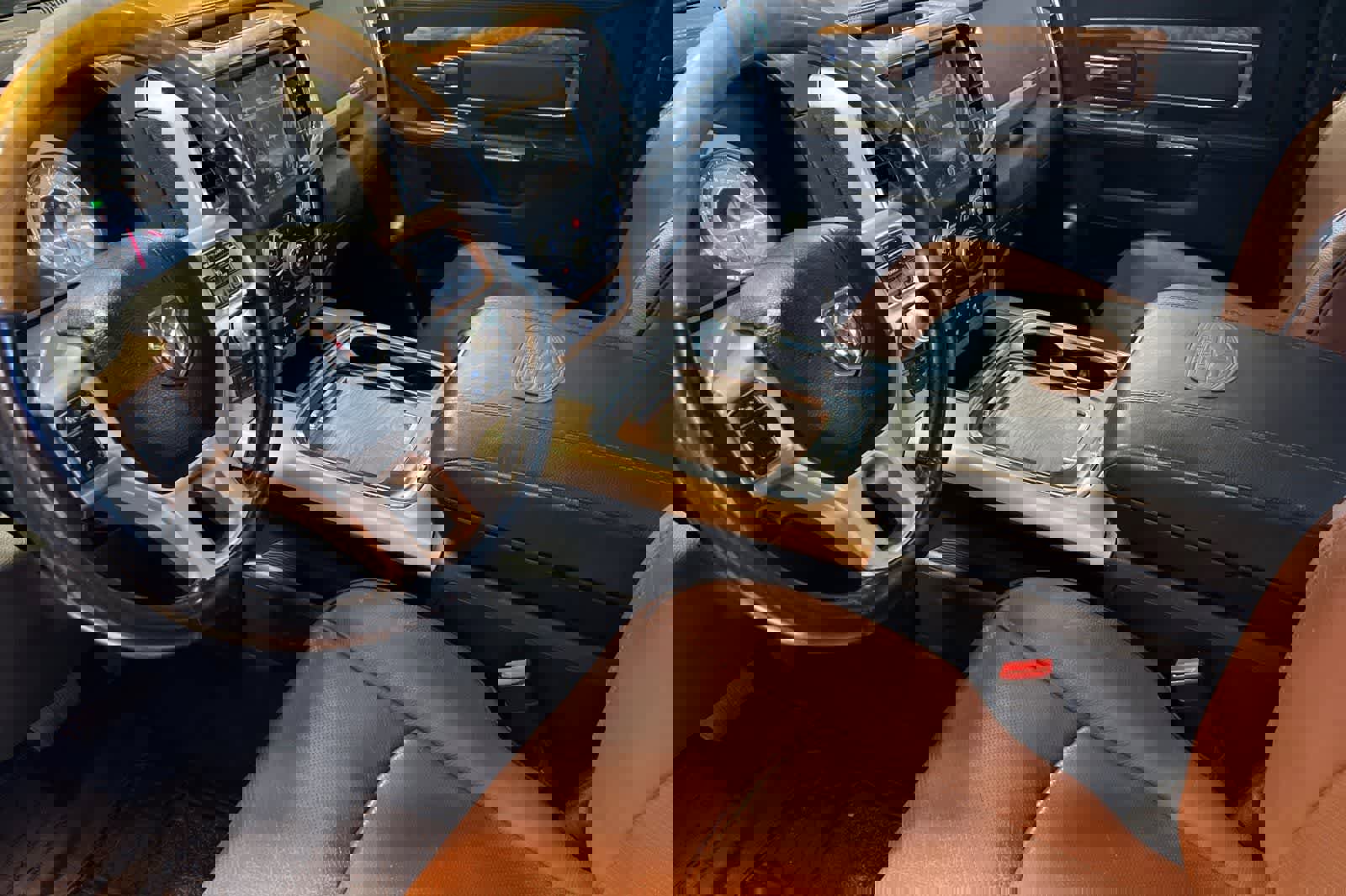 Used 2017 RAM 1500 Laramie Longhorn image 12