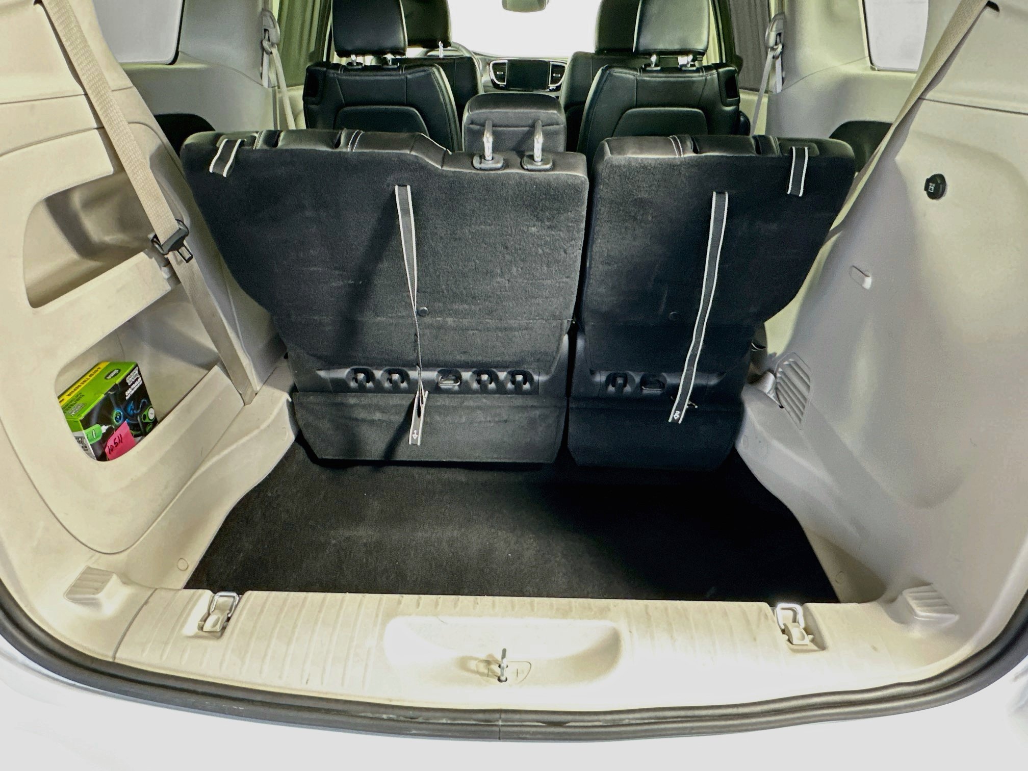 Used 2024 Chrysler Pacifica Touring-L FWD image 31