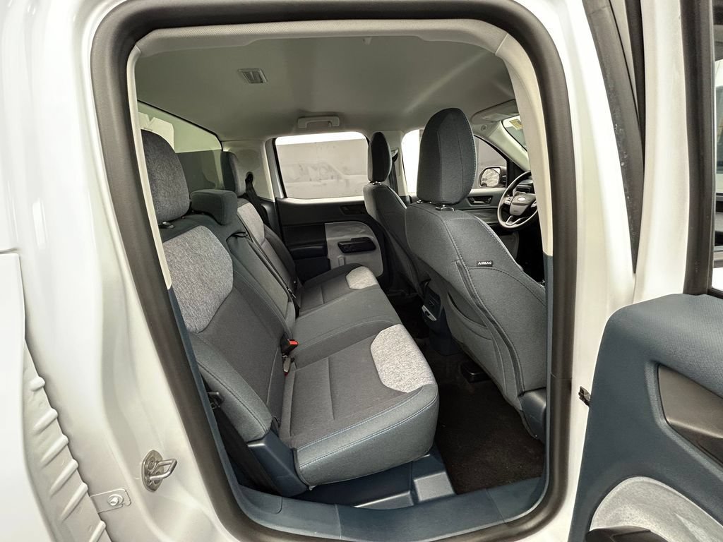 Used 2025 Ford Maverick XLT w/ Equipment Group 302A AWD/4WD image 43