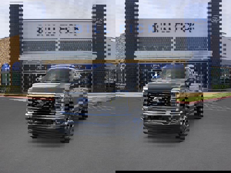 New 2026 Ford F350 4x4 Crew Cab DRW Super Duty image 2