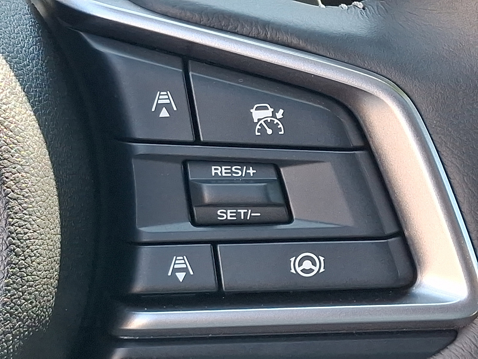 Certified 2025 Subaru Outback Limited AWD/4WD image 24
