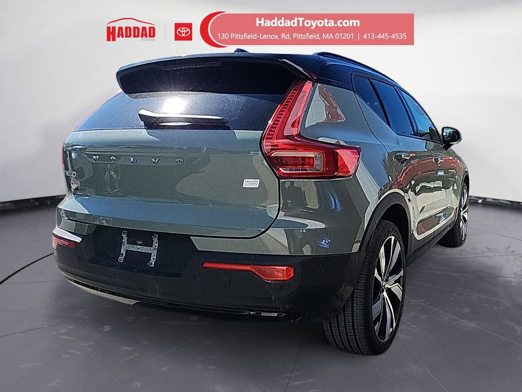 Used 2022 Volvo XC40 P8 Recharge Plus image 5