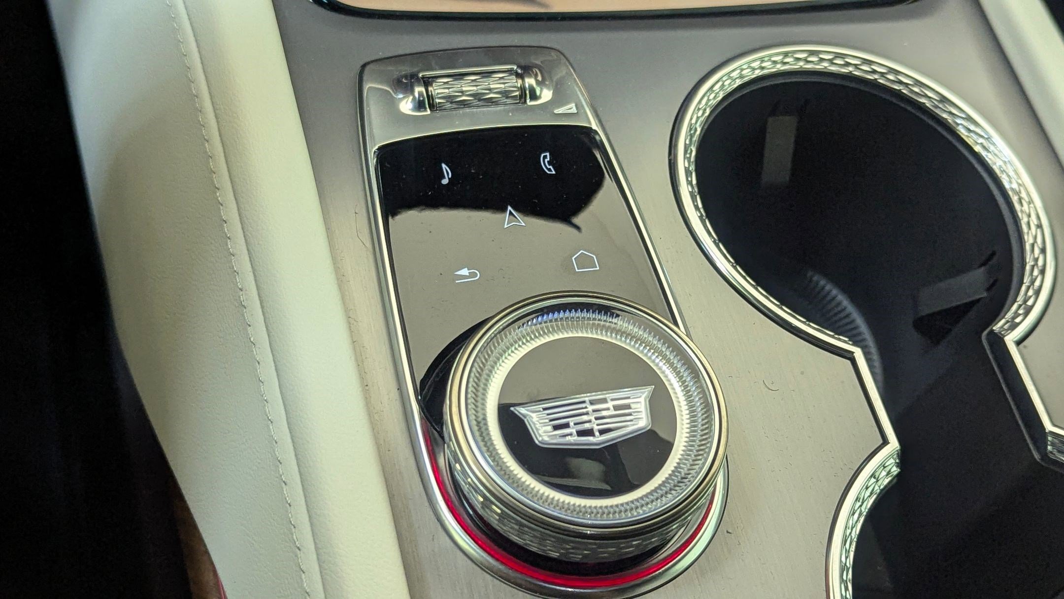 New 2026 Cadillac Vistiq Luxury image 17